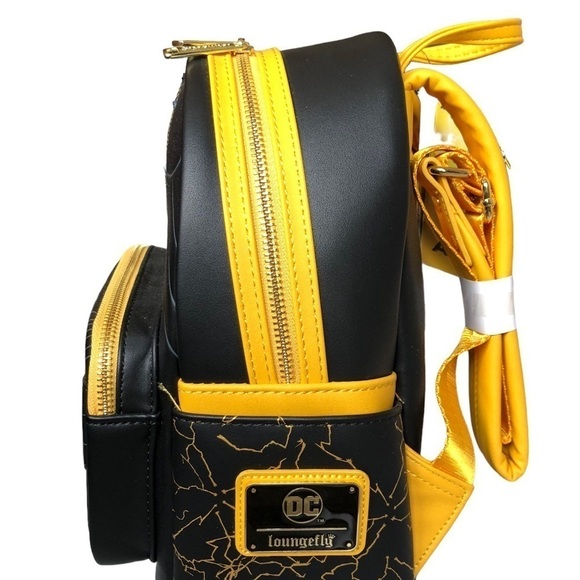 Loungefly DC Comics Black Adam Light Up Lightening Bolt Mini Backpack NWT - Picture 5 of 12